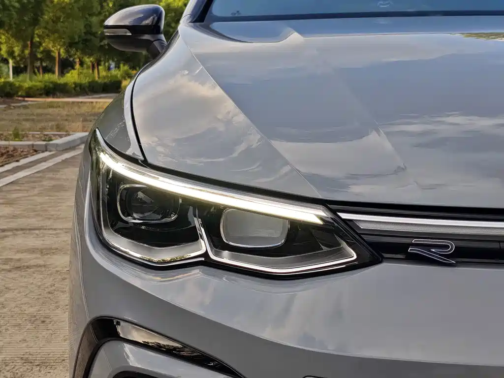 Volkswagen Golf — миниатюра 10