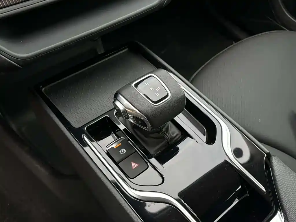 Hongqi E-QM5 2024 560km PLUS
