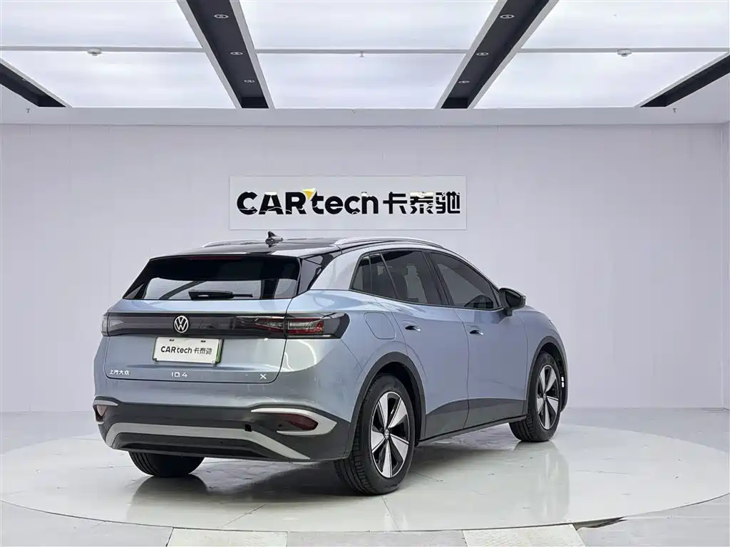Volkswagen ID.4 X 2025 Smart