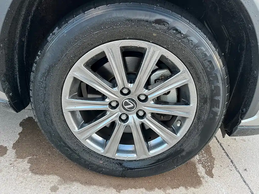 Lexus NX — миниатюра 26