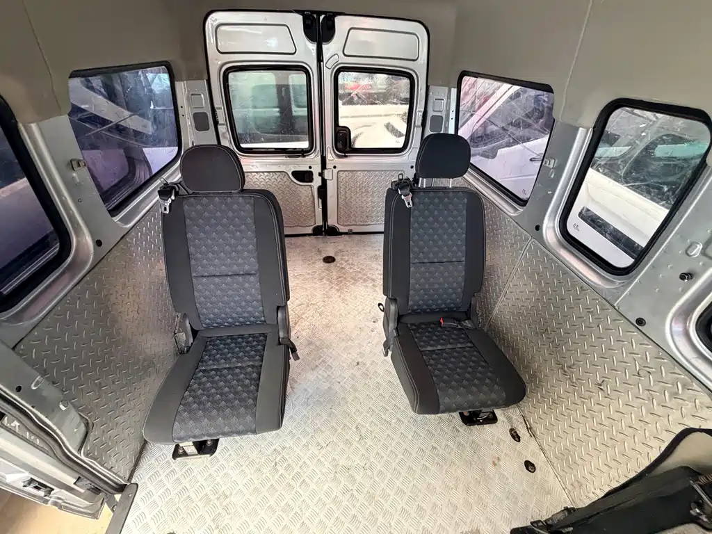 MAXUS V80 — миниатюра 14