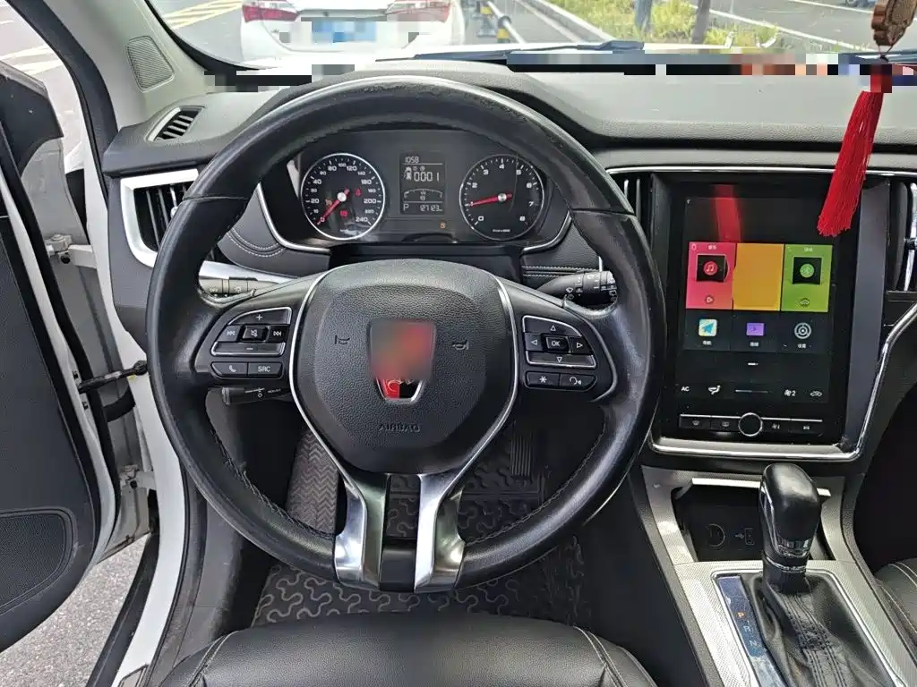 Roewe RX5 — миниатюра 11