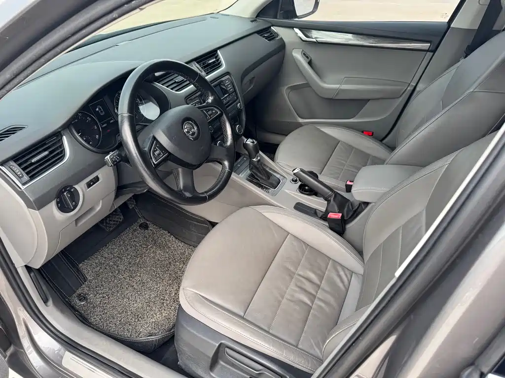 Skoda Octavia — миниатюра 8