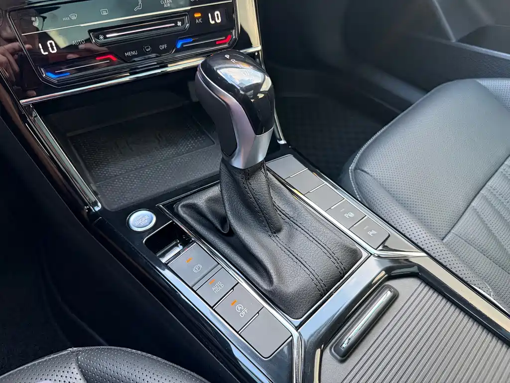 Volkswagen Passat — миниатюра 11