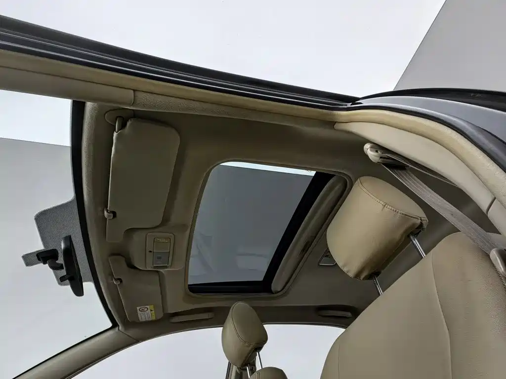 Toyota Corolla — миниатюра 14