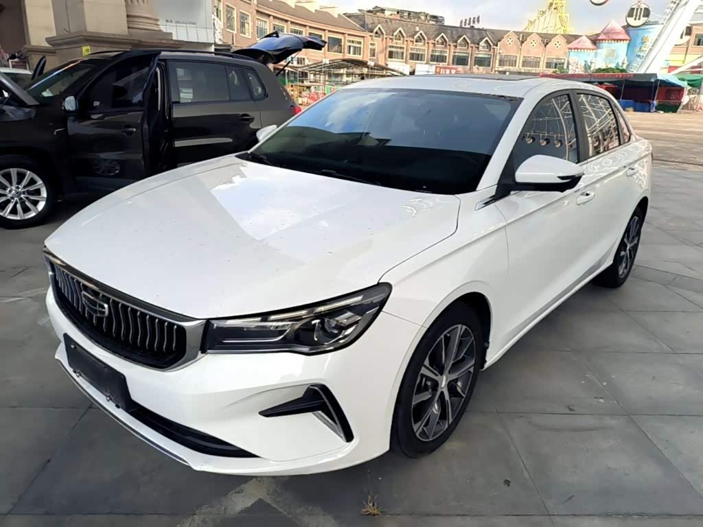 Geely Emgrand 1.5 л 2024 г. Белый, пробег 24800 км