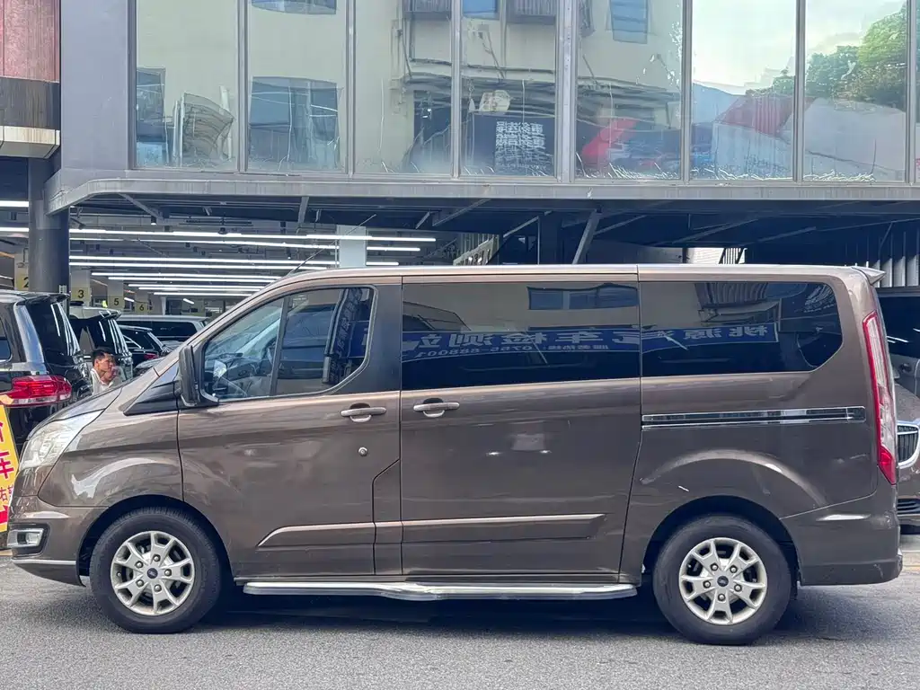 Ford Tourneo 2017 2.0T AT
