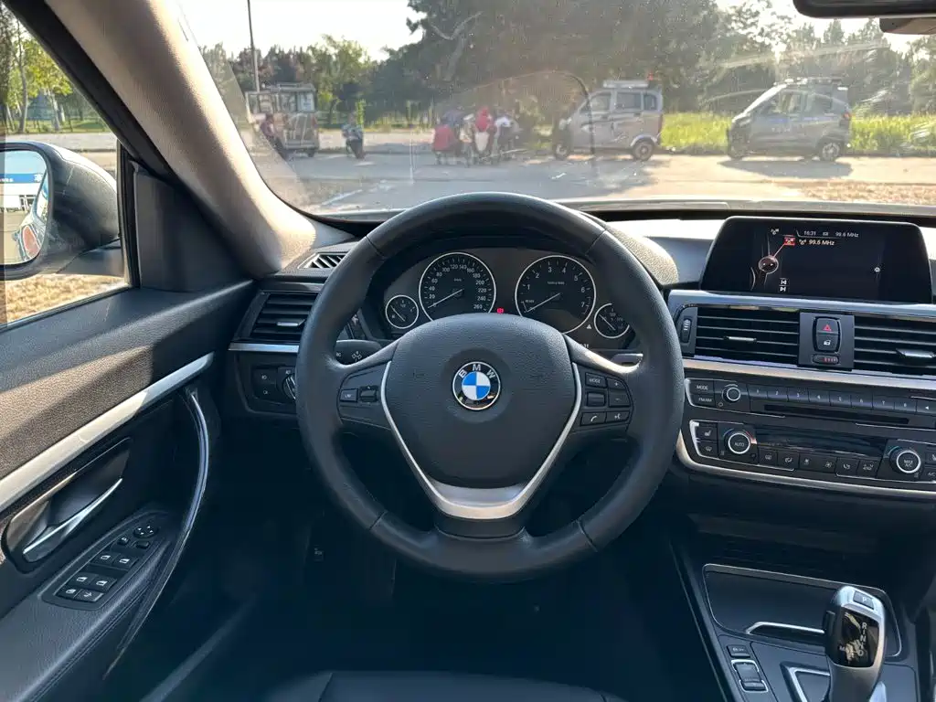BMW 3 Series GT — миниатюра 21