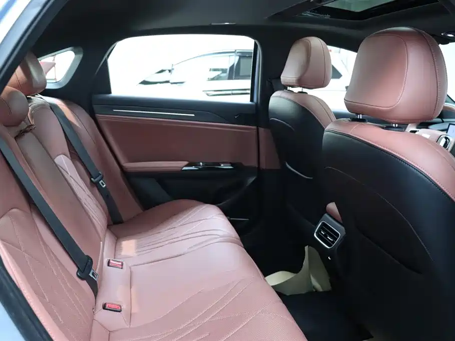 GEELY GALAXY GALAXY L6