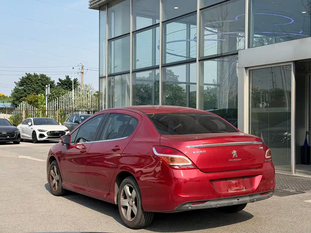 Peugeot 308 — миниатюра 4