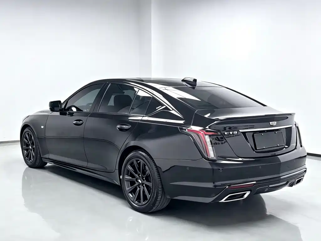 Cadillac CT5 — миниатюра 11