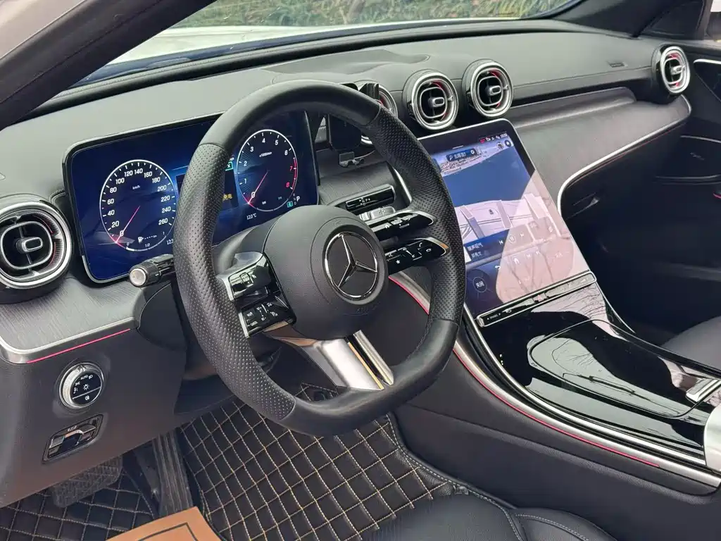 Mercedes-Benz C-Class — миниатюра 7
