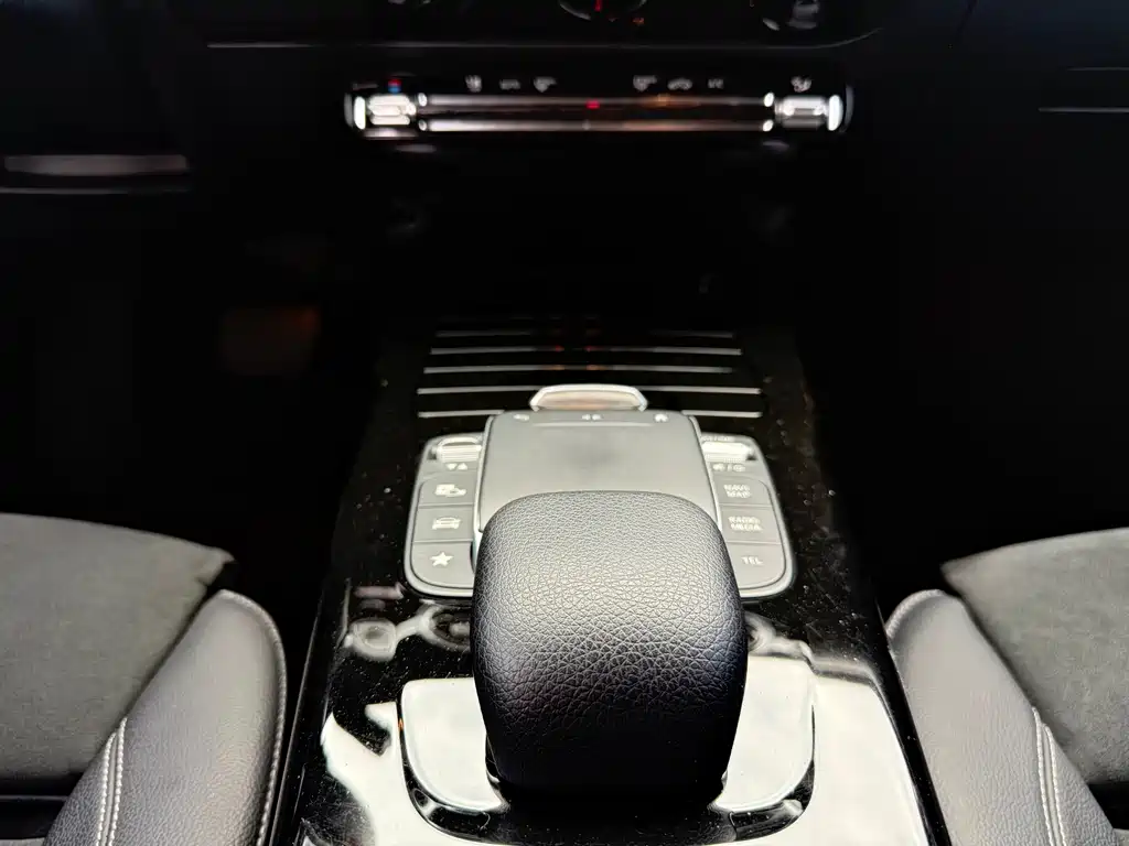 Mercedes-Benz A-Class — миниатюра 10