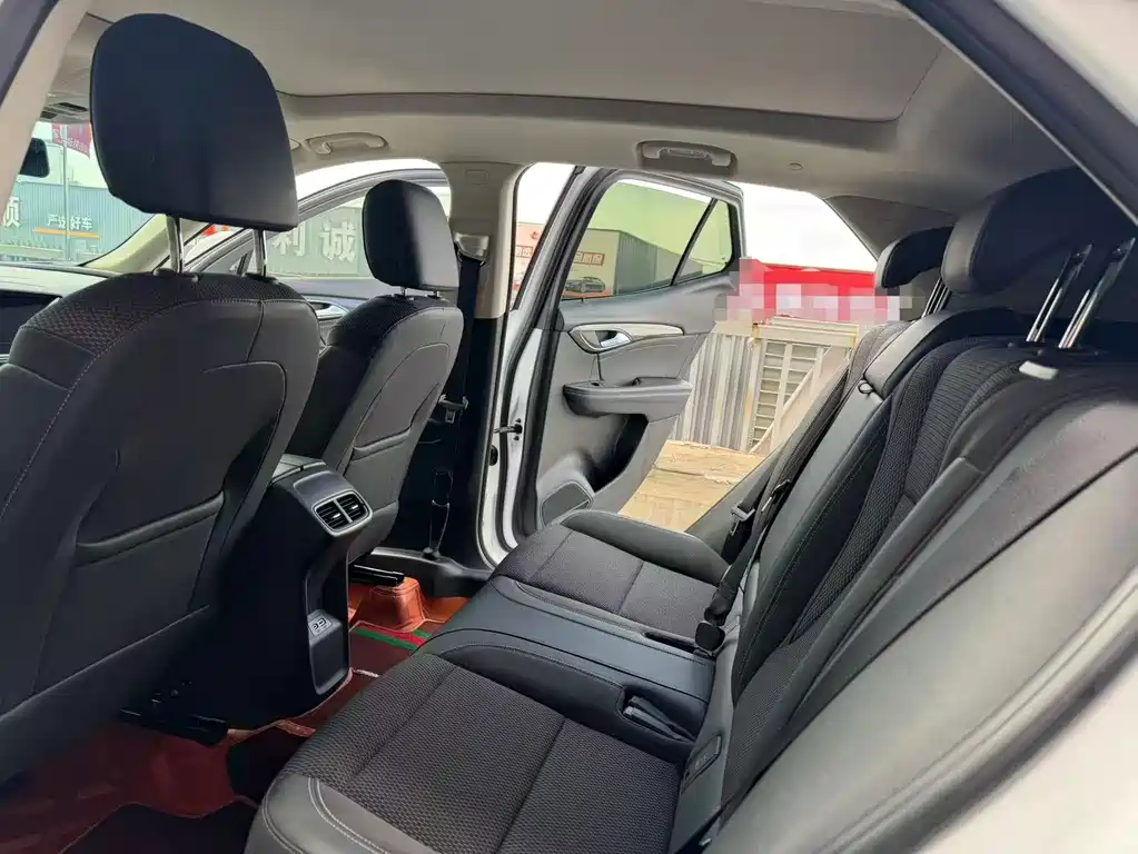 Buick Envision S — миниатюра 6