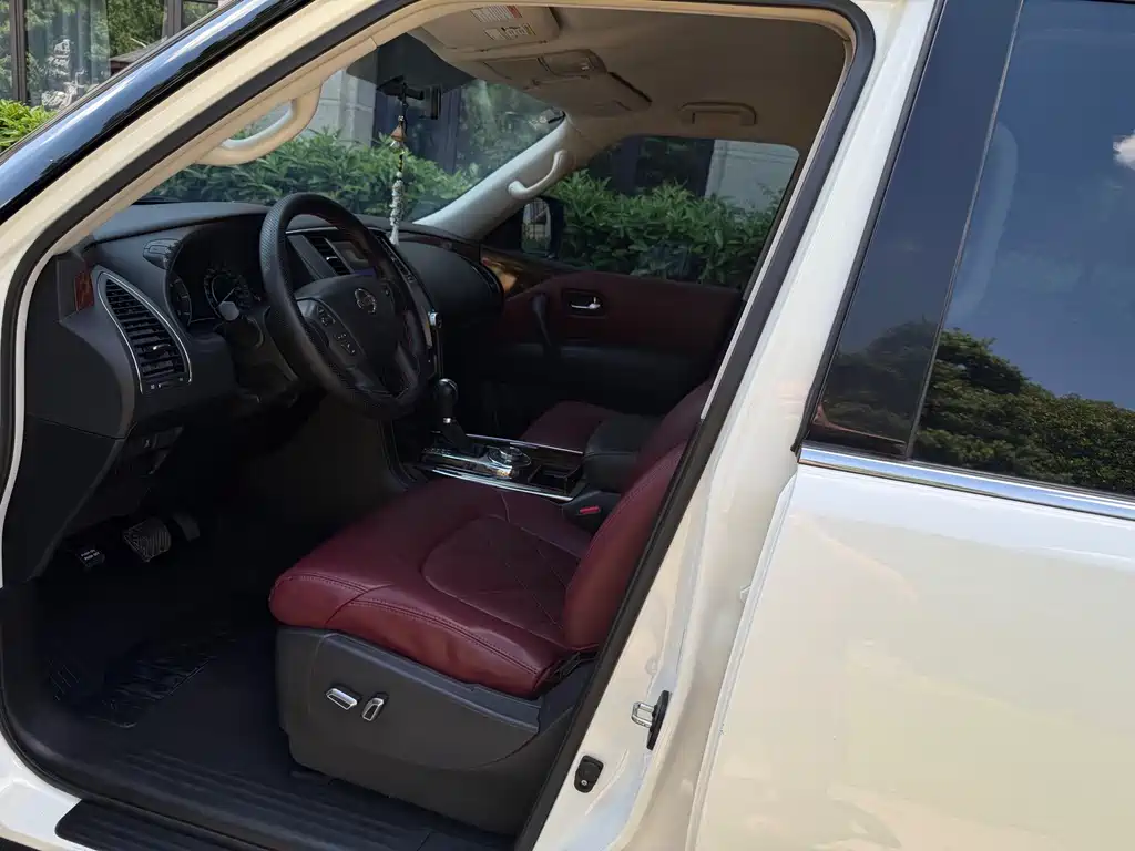 Nissan Patrol — миниатюра 3