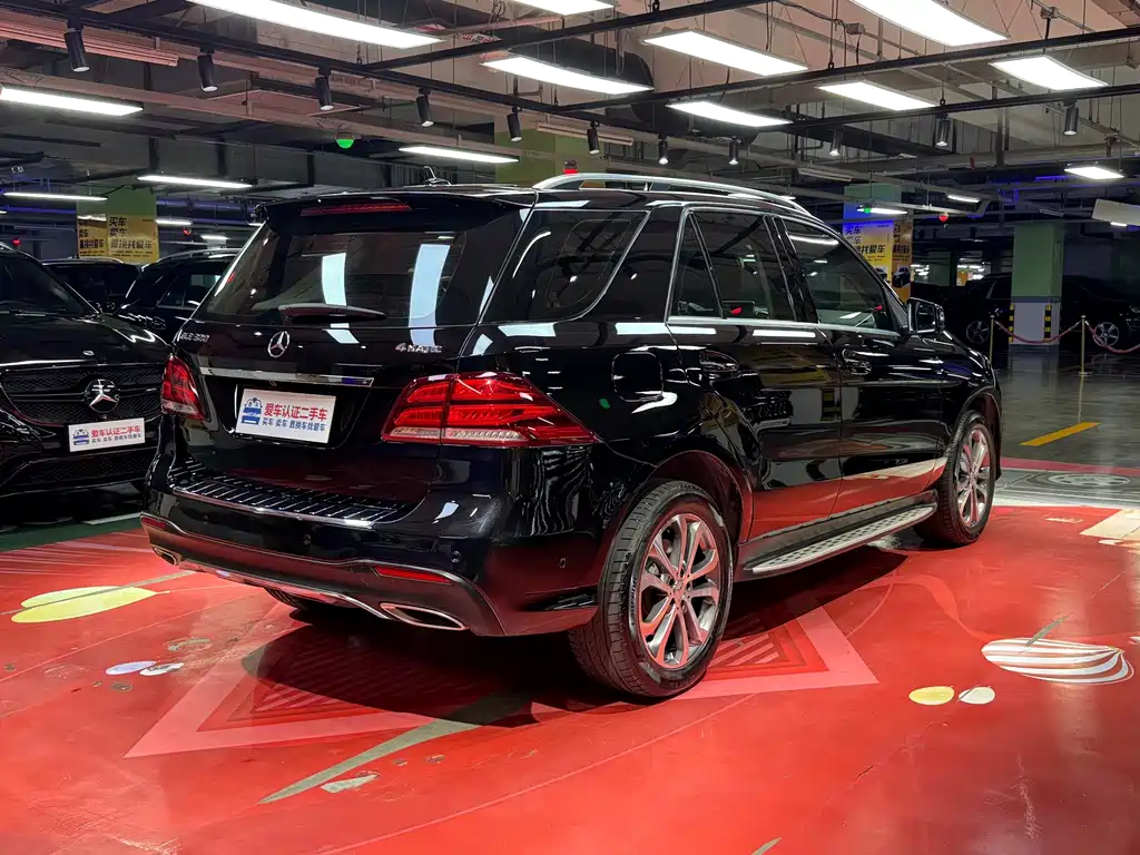 Mercedes-Benz GLE (Import) — миниатюра 9