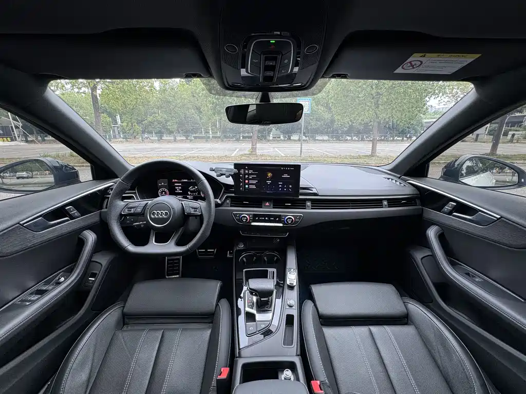 Audi A4L — миниатюра 11