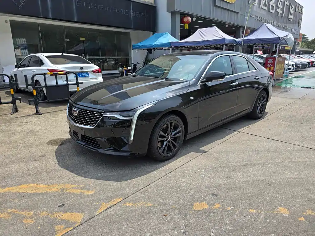Купить Cadillac CT4