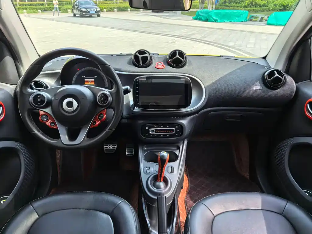 smart Smart Fortwo — миниатюра 7