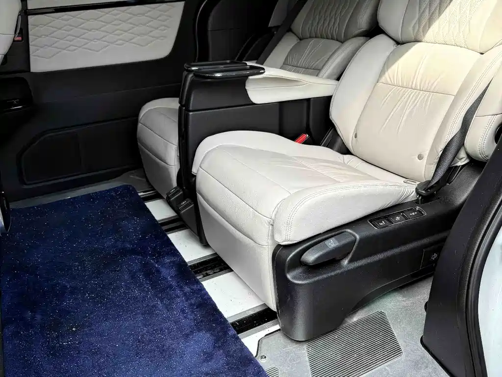 Honda Elysion — миниатюра 10