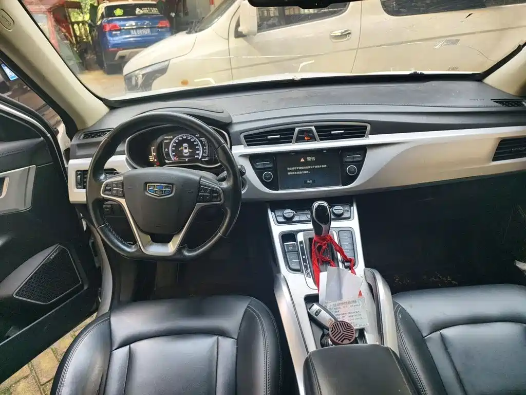 Geely Boyue — миниатюра 10