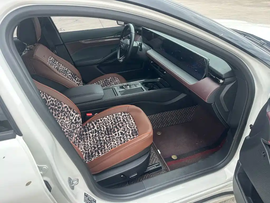 Ford Mondeo — миниатюра 11