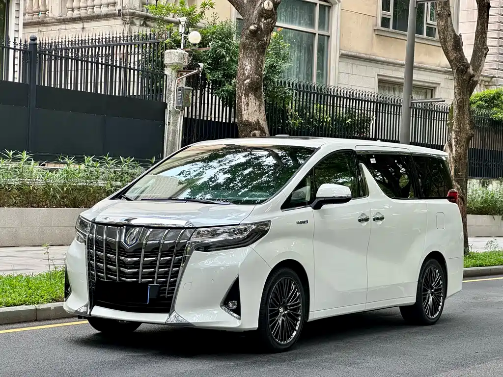 Toyota Alphard 2020