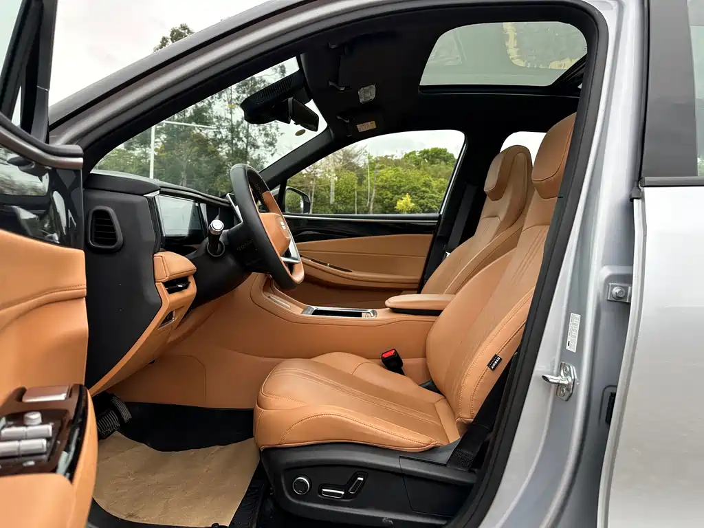 GEELY GALAXY GALAXY L7