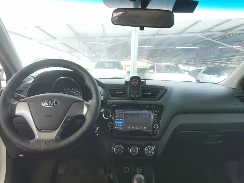 Kia K2 — миниатюра 10