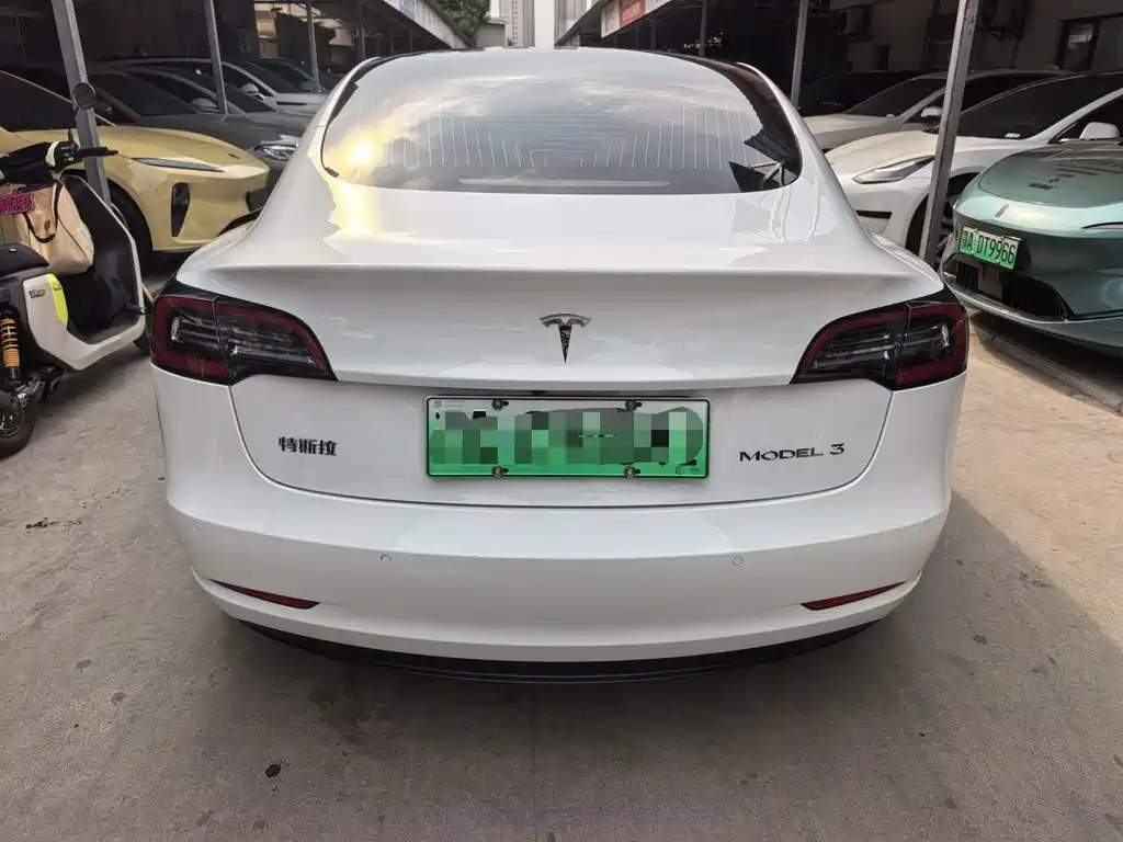 Tesla Model 3 — миниатюра 14