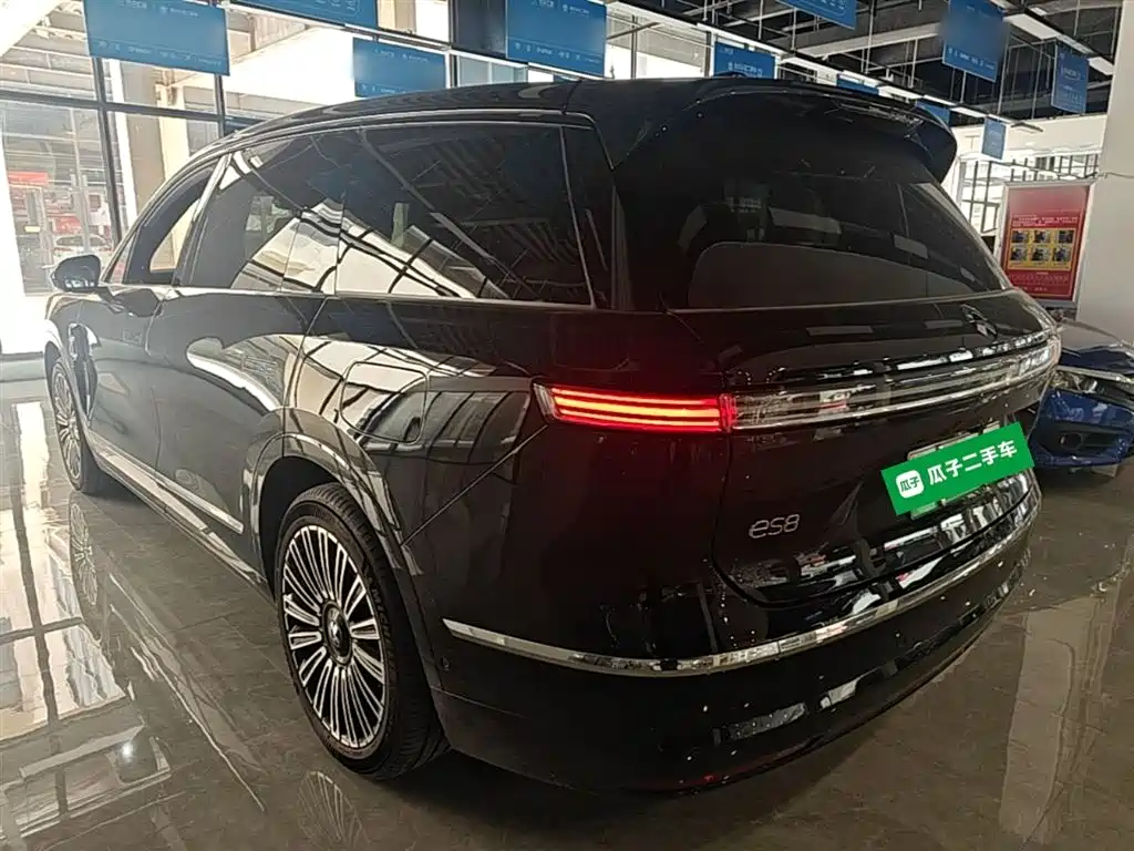 NIO ES8 2026 мест Executive Luxury