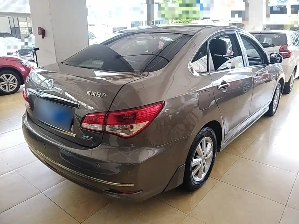 Nissan Sylphy — миниатюра 7
