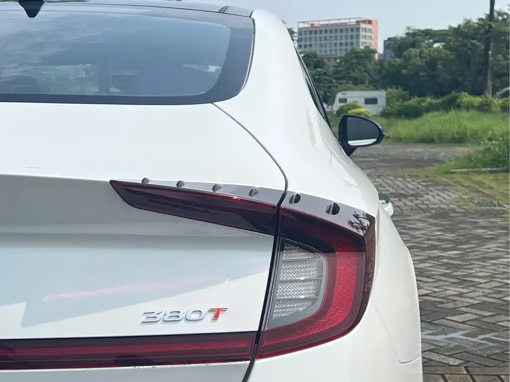 Hyundai Sonata — миниатюра 22