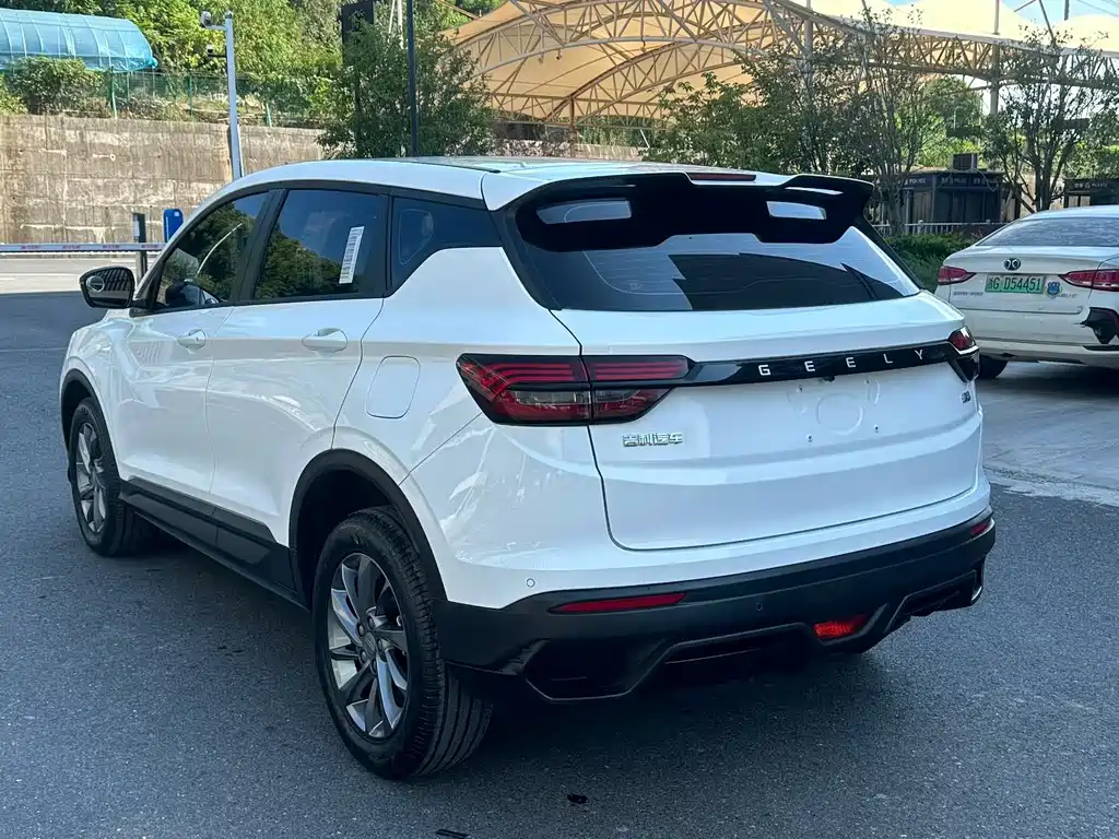 Geely Binyue — миниатюра 7