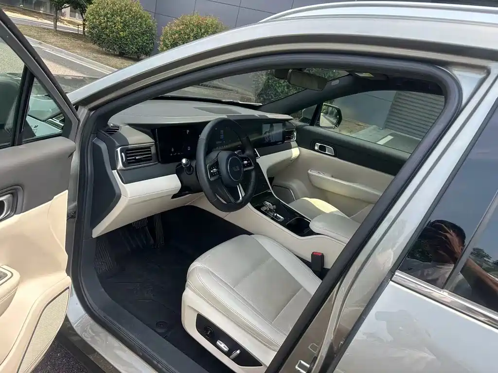 Li Auto Li ONE — миниатюра 5