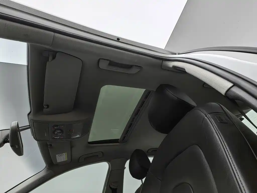Audi A4L — миниатюра 14