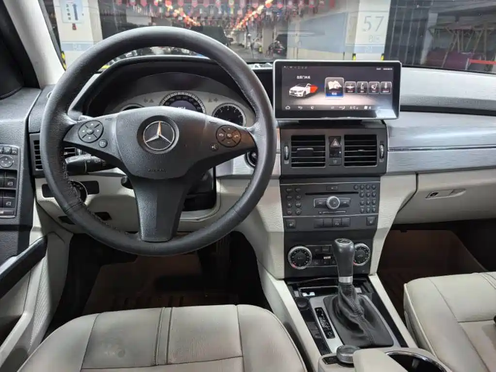 Mercedes-Benz GLK-Class (Import) — миниатюра 12
