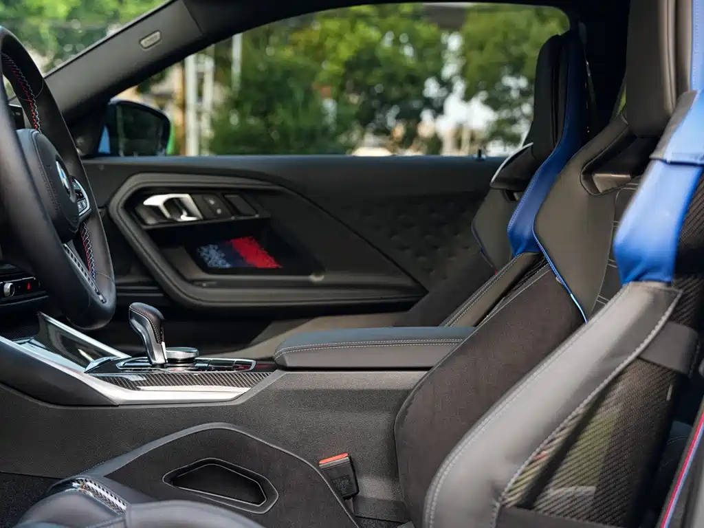 BMW M2 — миниатюра 11