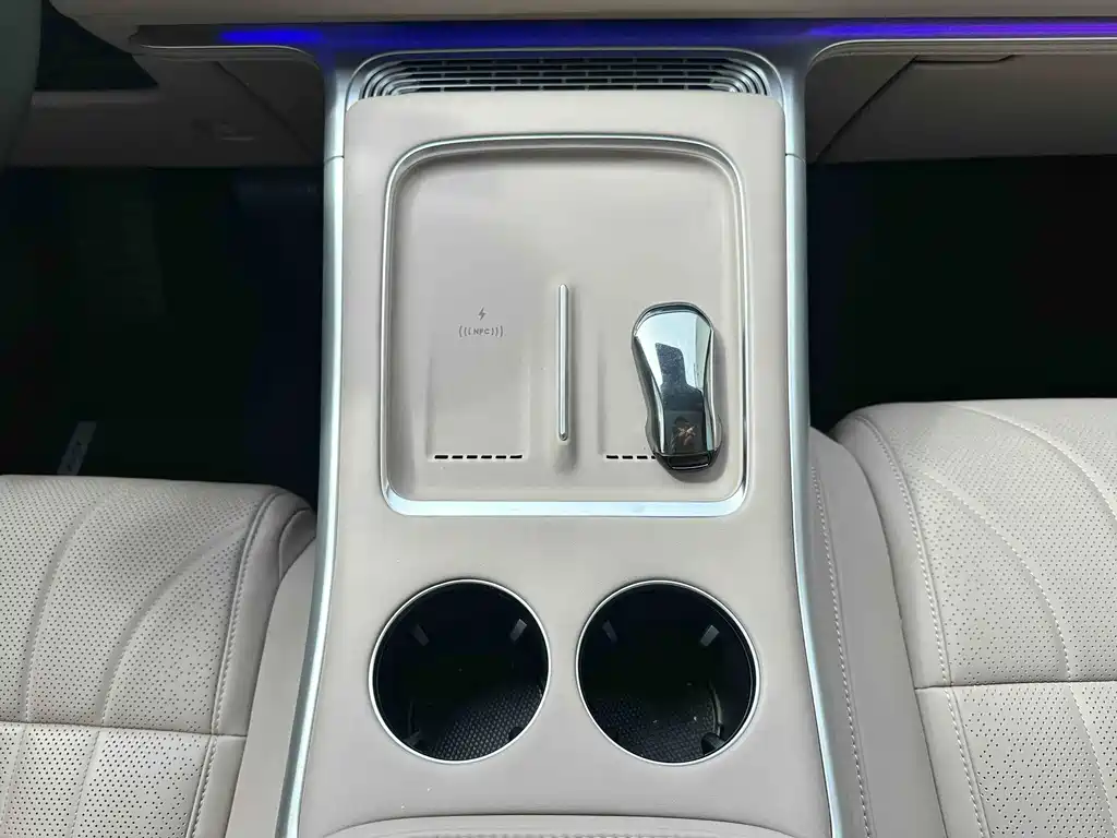 XPeng G9 — миниатюра 16