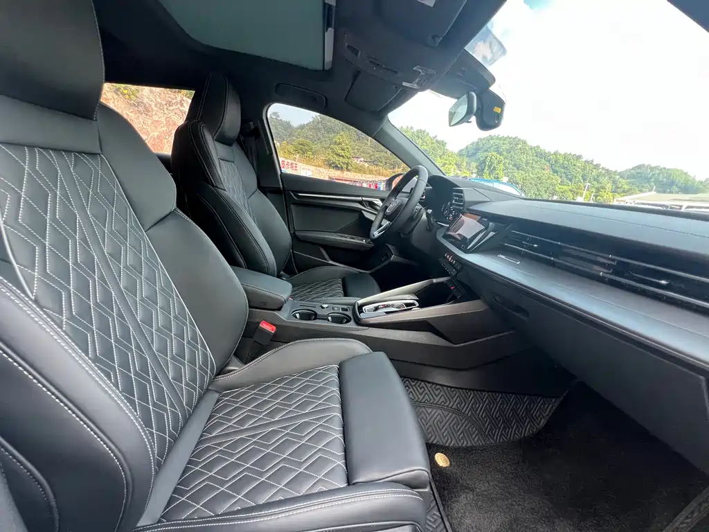Audi A3 2026 Sportback 35TFSI Premium