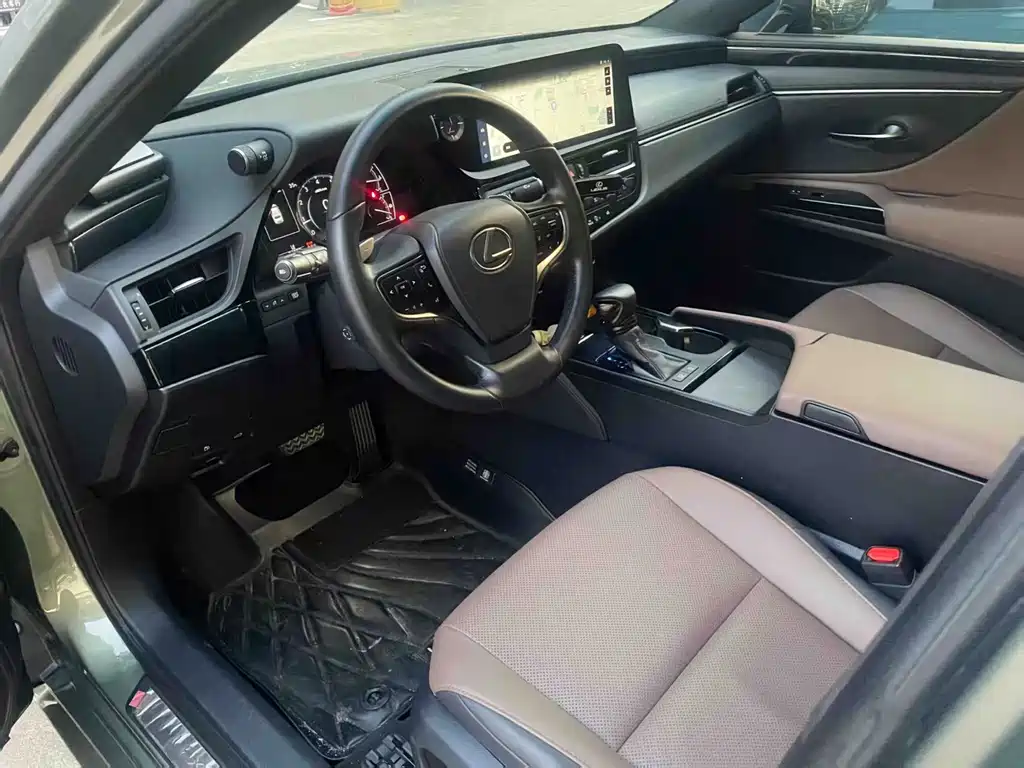 Lexus ES — миниатюра 4