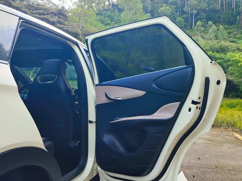BYD Dolphin — миниатюра 12