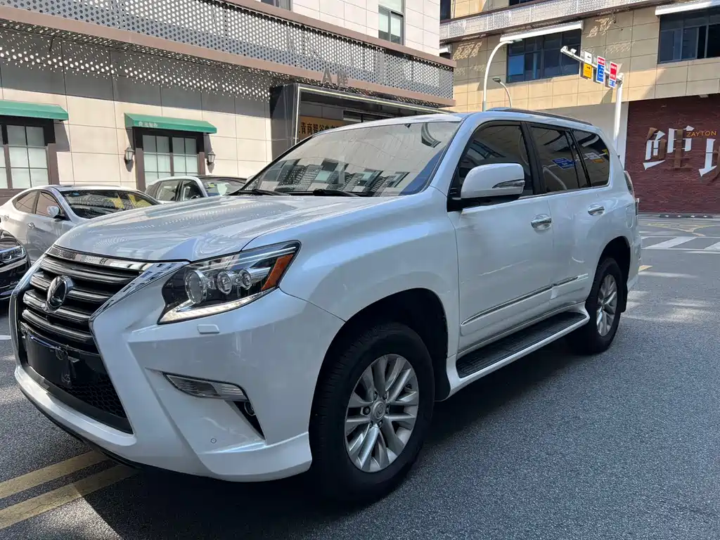 Купить Lexus GX