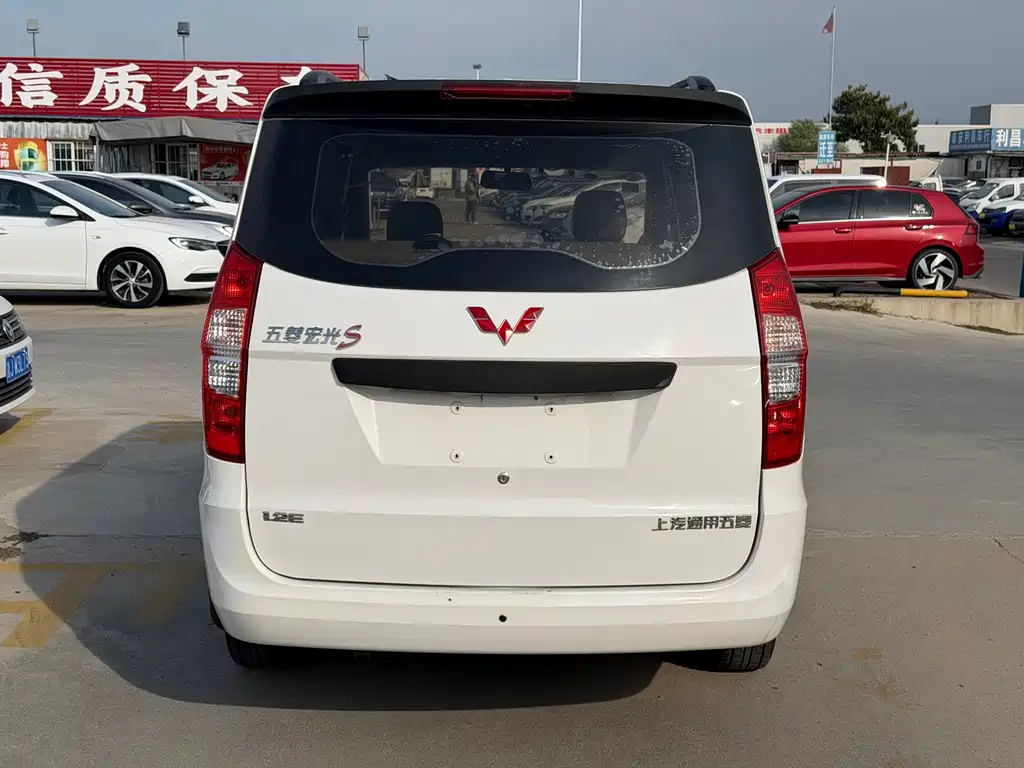 Wuling Hongguang — миниатюра 4