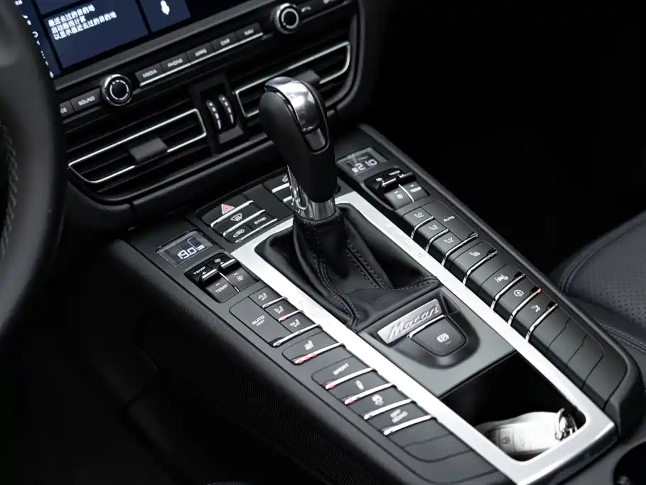 Porsche Macan — миниатюра 14