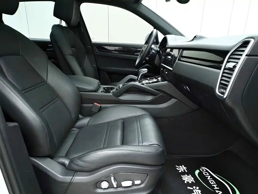 PORSCHE CAYENNE NEW ENERGY