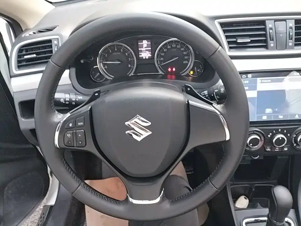Suzuki Alivio — миниатюра 11