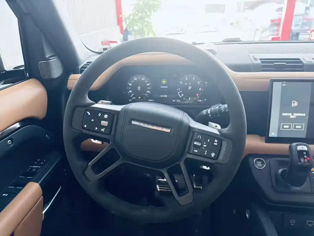 Land Rover Defender — миниатюра 11