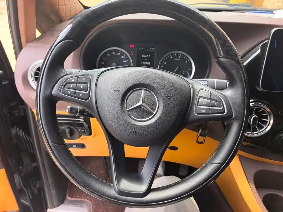 Mercedes-Benz Vito — миниатюра 15