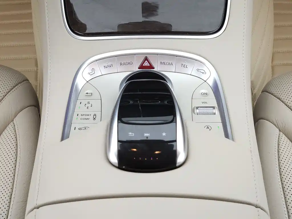 Mercedes-Benz S-Class — миниатюра 18